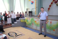Урочисте вітання директора школи